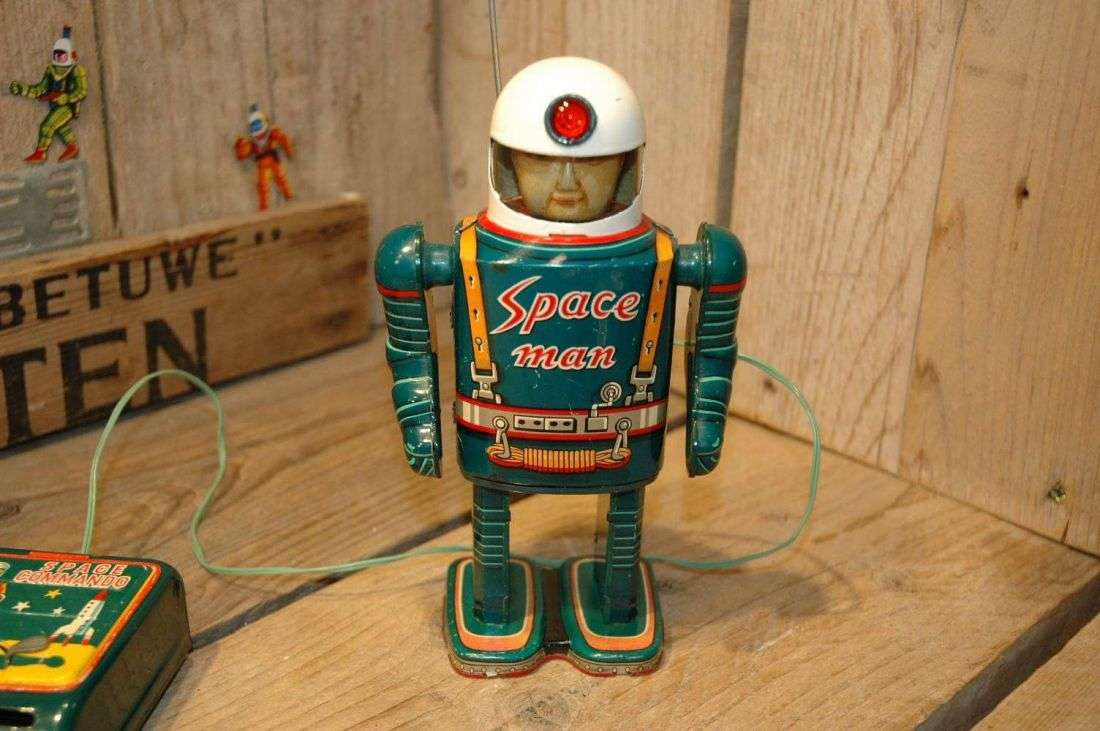 Modern Toys - Space Man