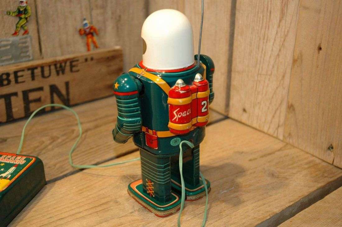 Modern Toys - Space Man