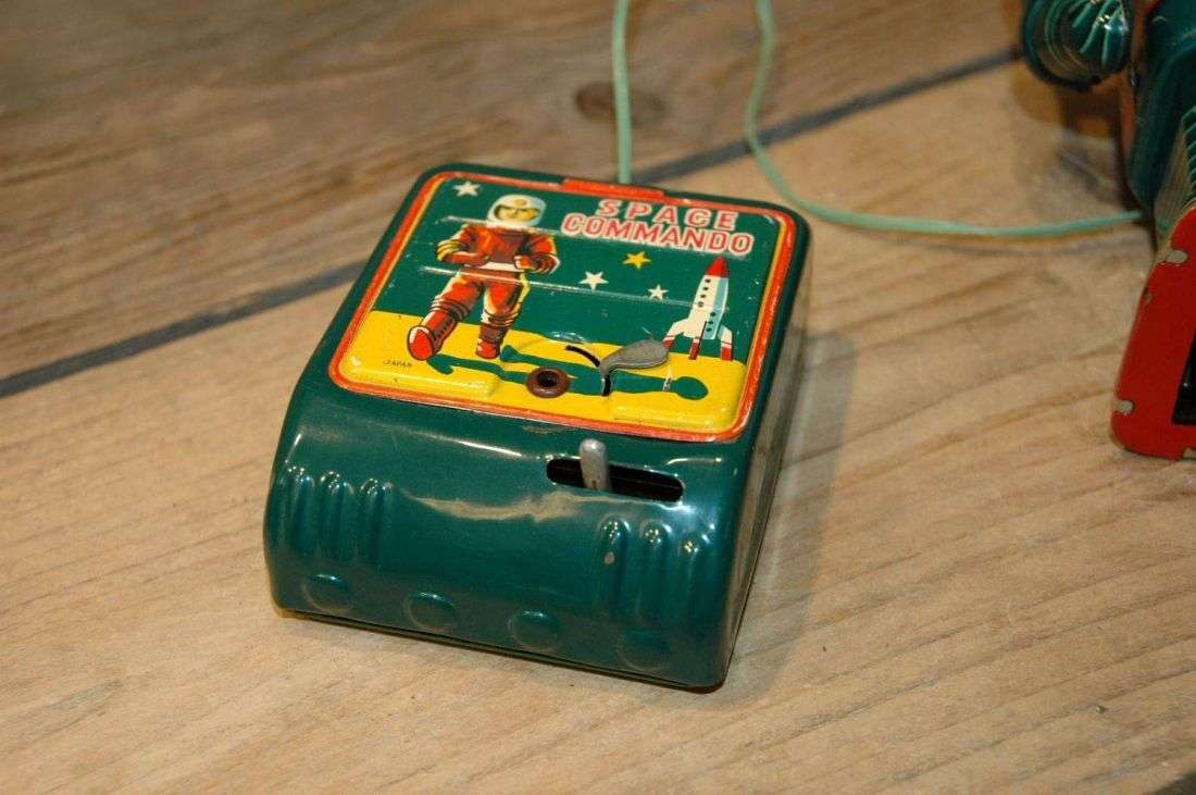 Modern Toys - Space Man