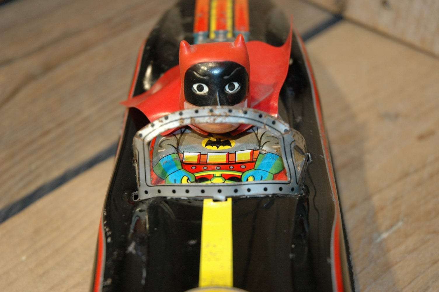 Modern Toys - Batman Batmobile