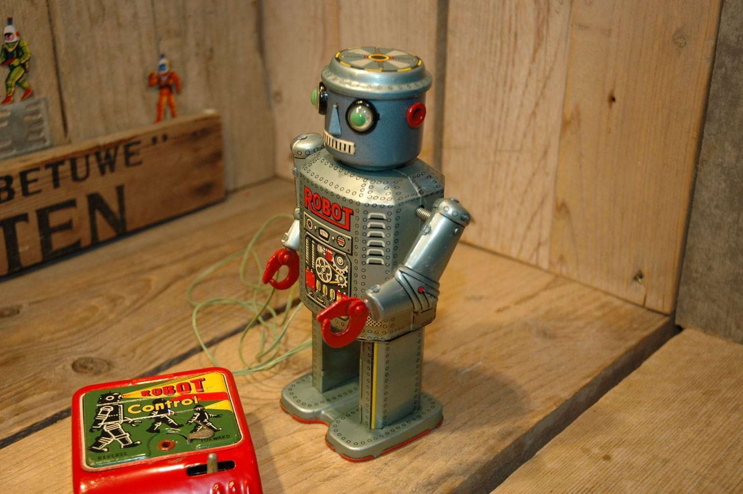 Modern Toys / Linemar - Robot R-35