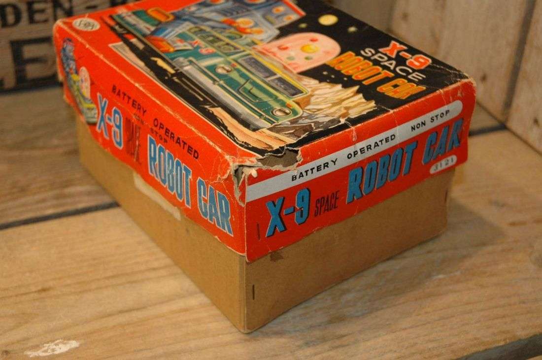 Modern Toys - Robot Car X-9