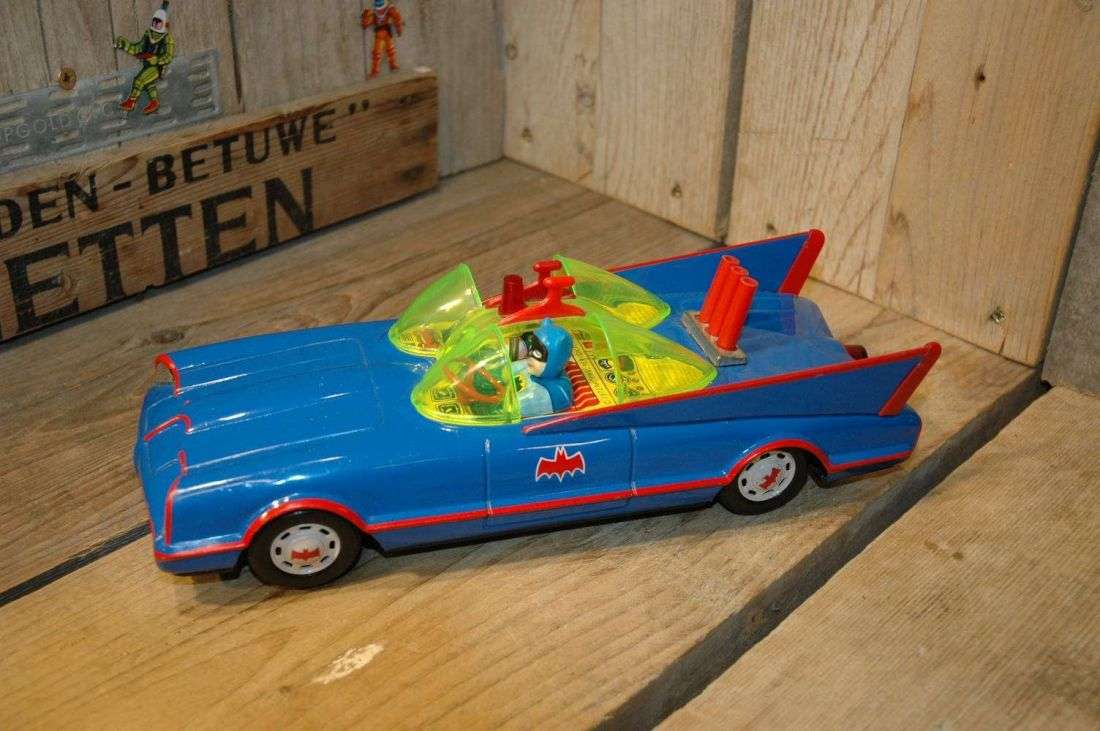 AHI - Batmobile 1972