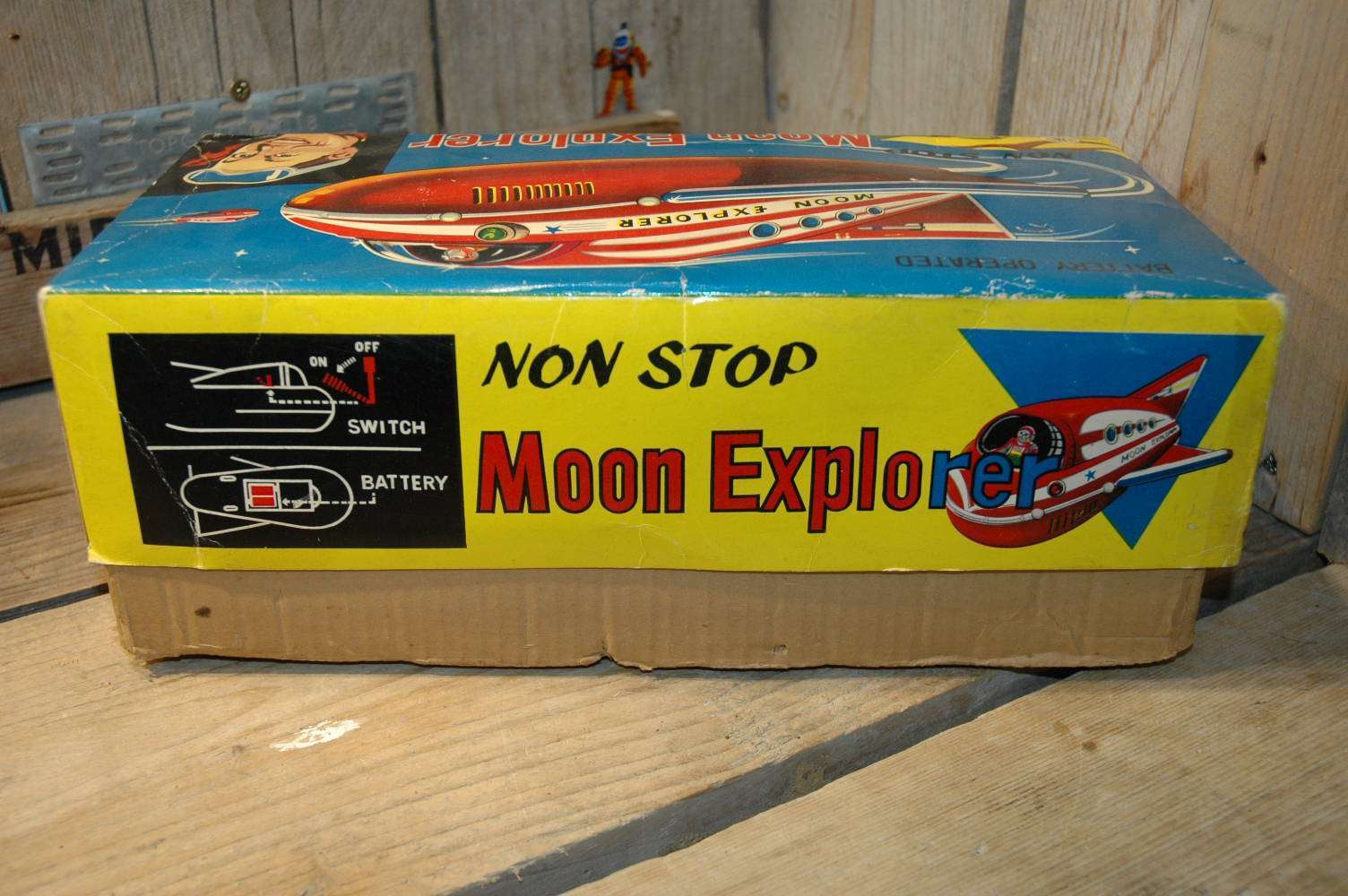Modern Toys - Non Stop Moon Explorer