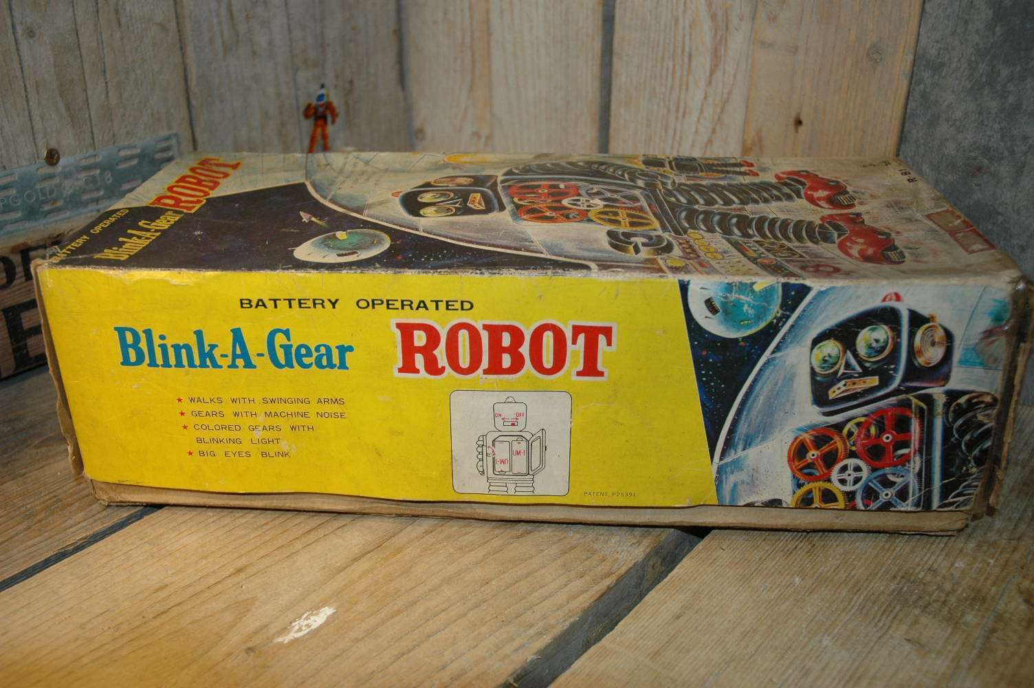 Taiyo - Blink a Gear Robot