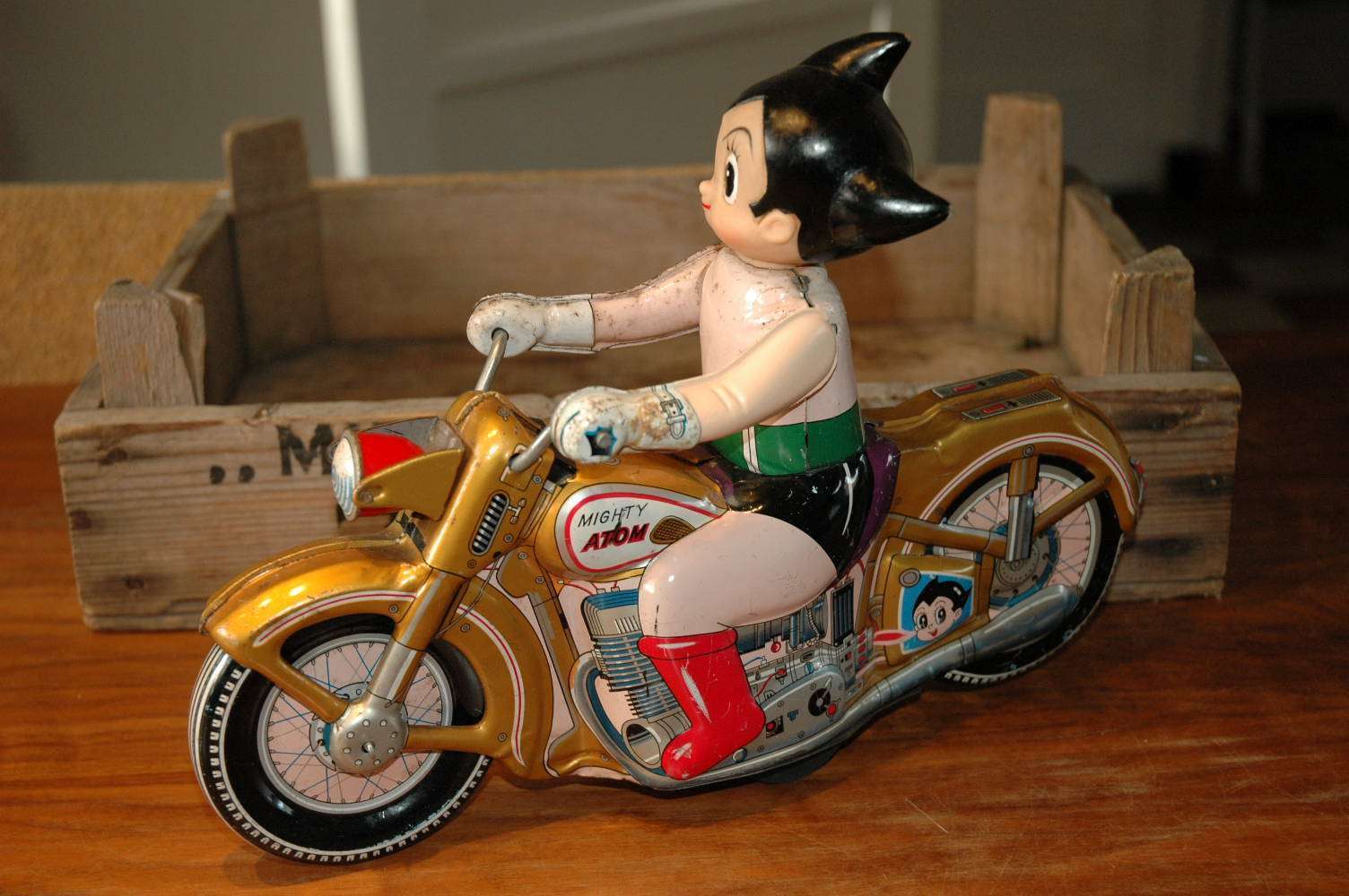 Asakusa - Atom Boy Motorcycle