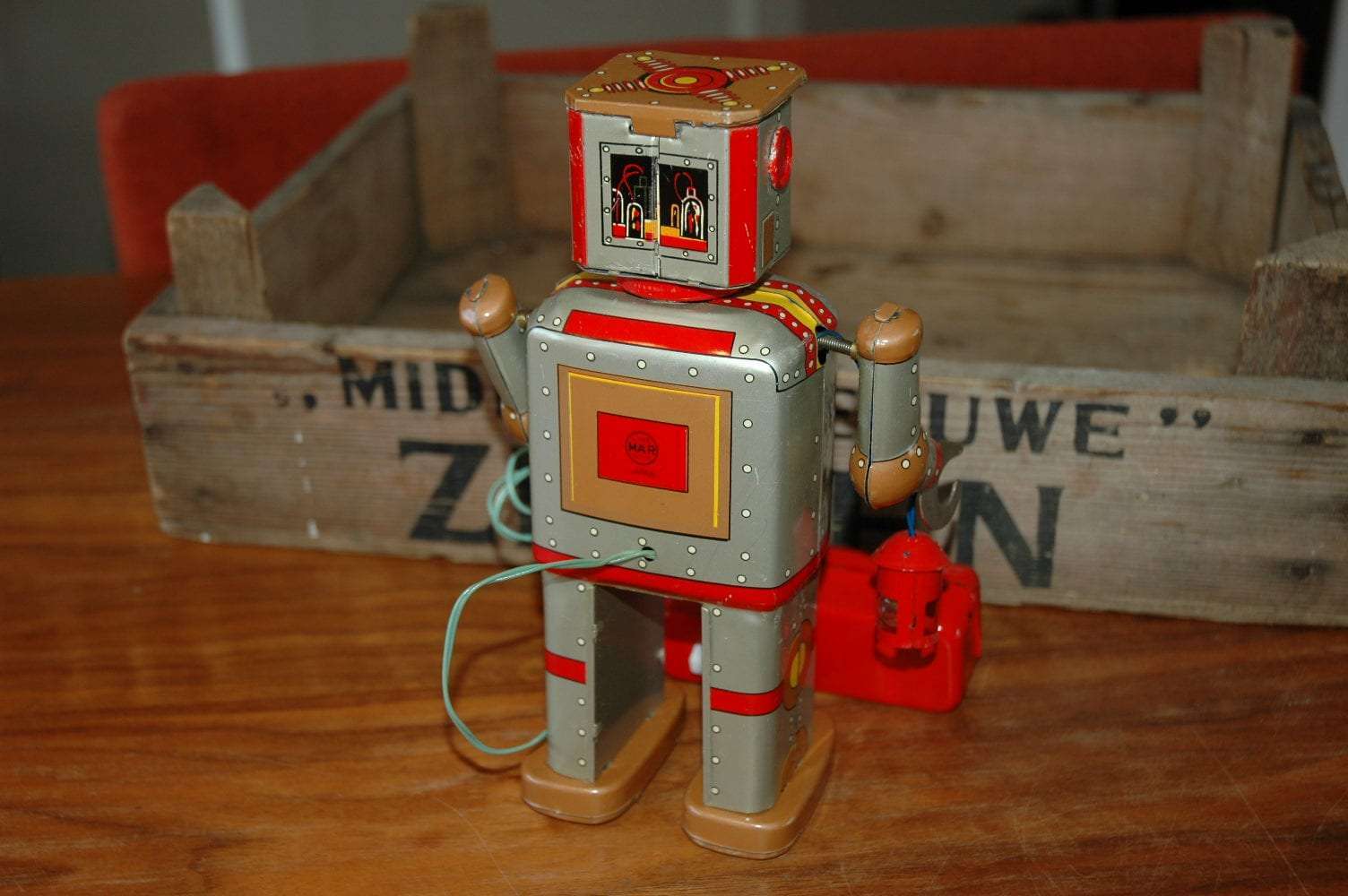 Linemar Toys - Golden Lantern Powder Robot - Vintage Spacetoys