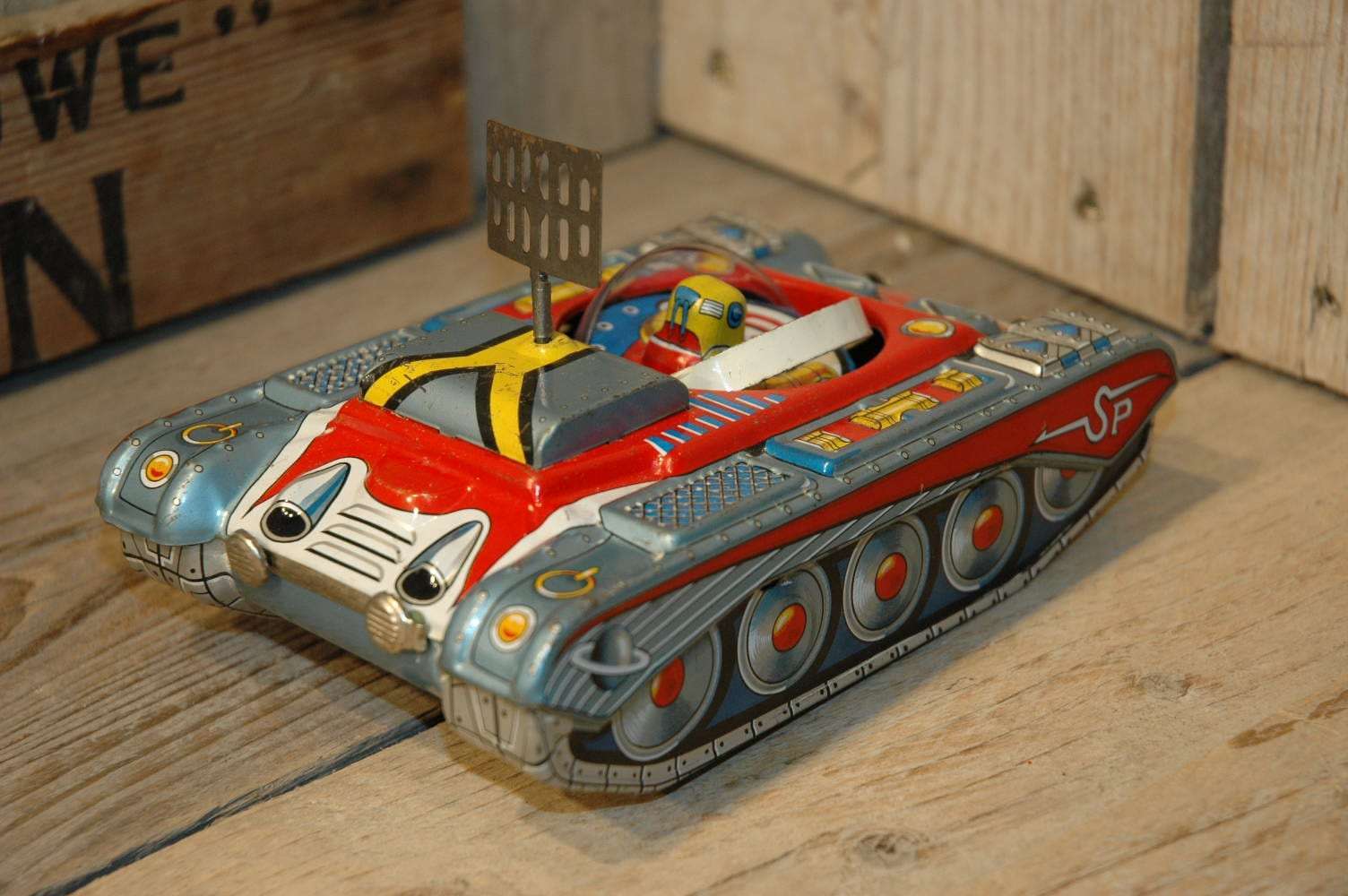 Tomuro - Space Explorer Tank