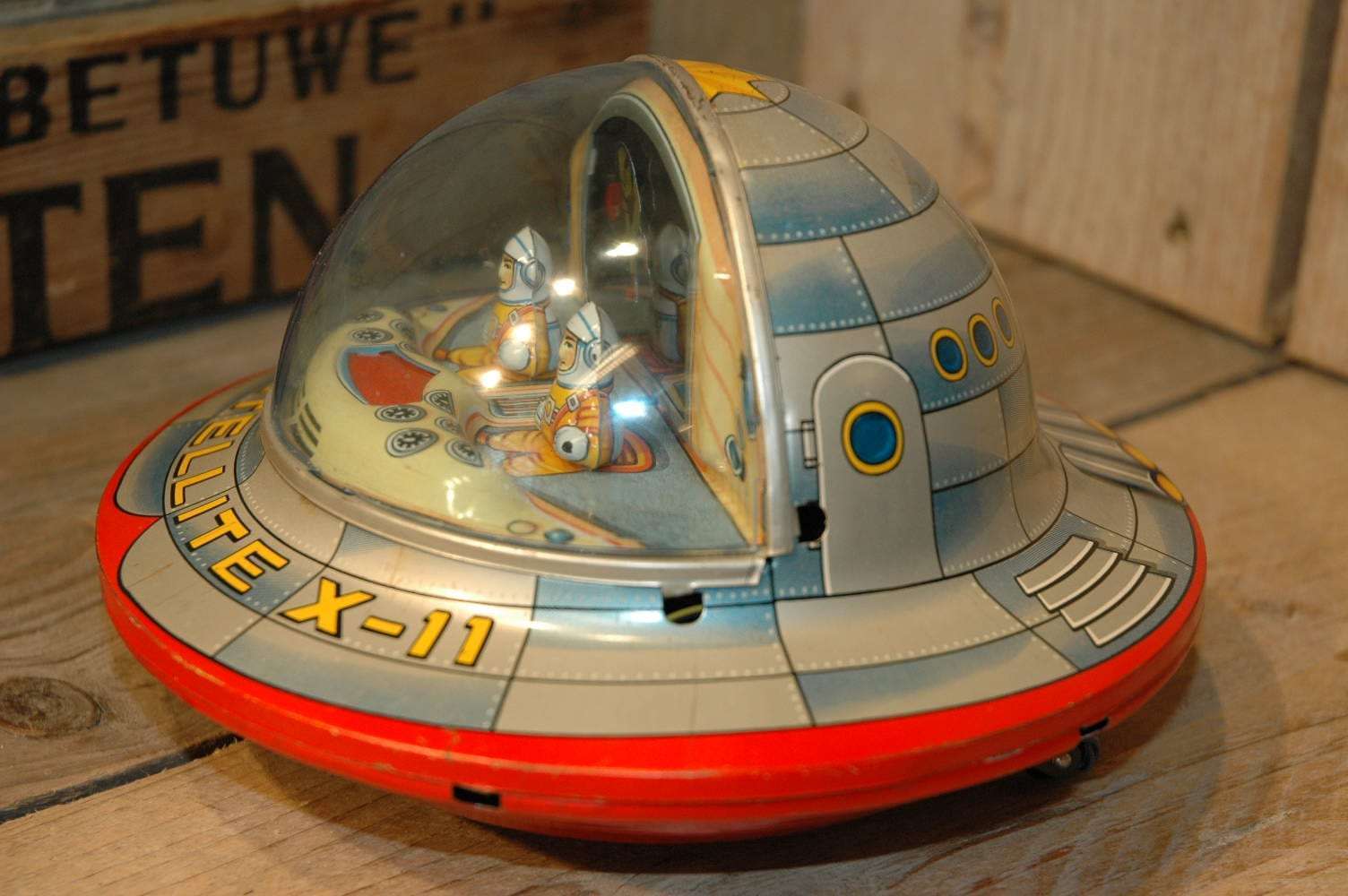 vintage flying saucer toy