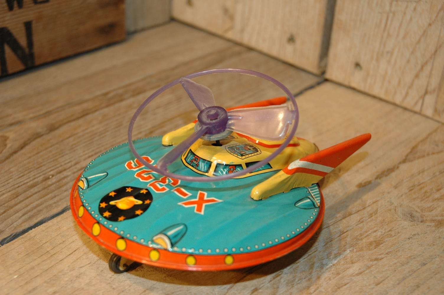 Modern Toys - Flying Saucer with Space Patrol