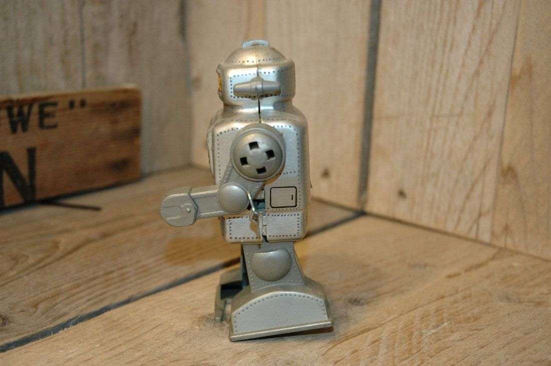 Yone - The Robot Captain ( Handpainted Prototype )