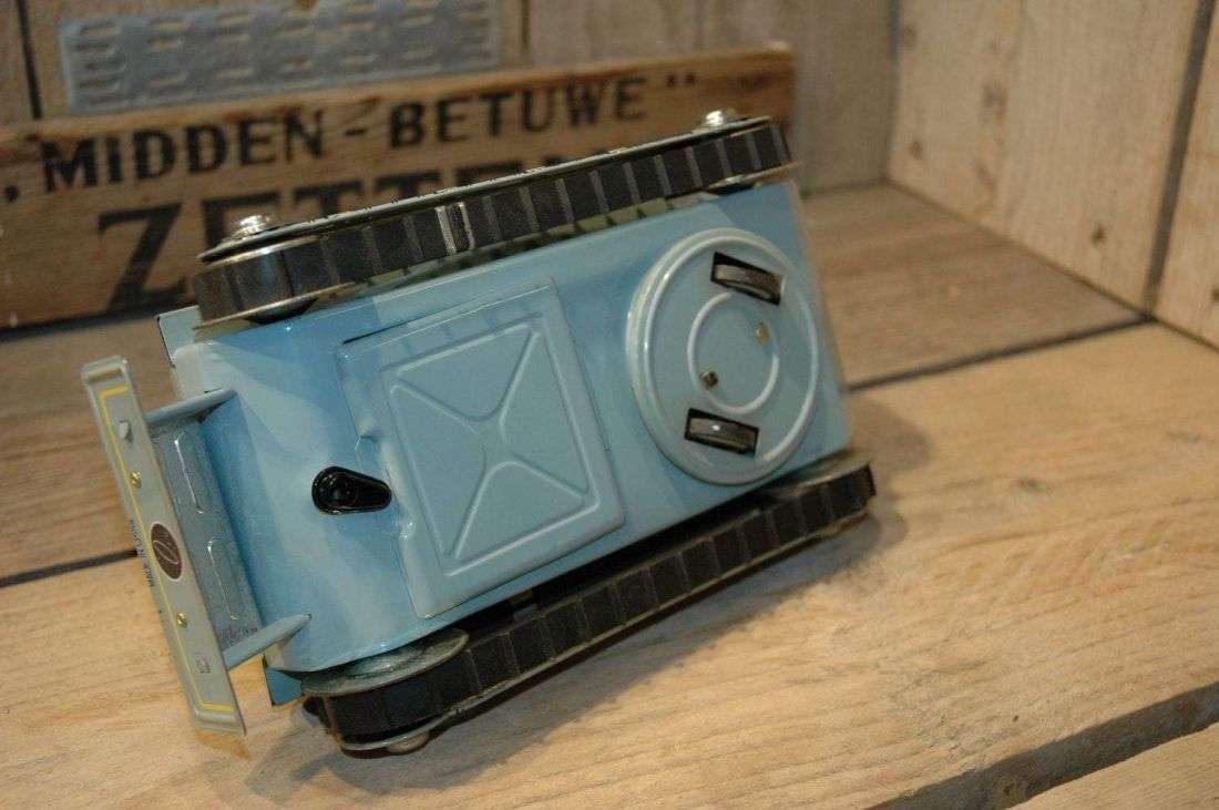 China - Space Tank Blue variation