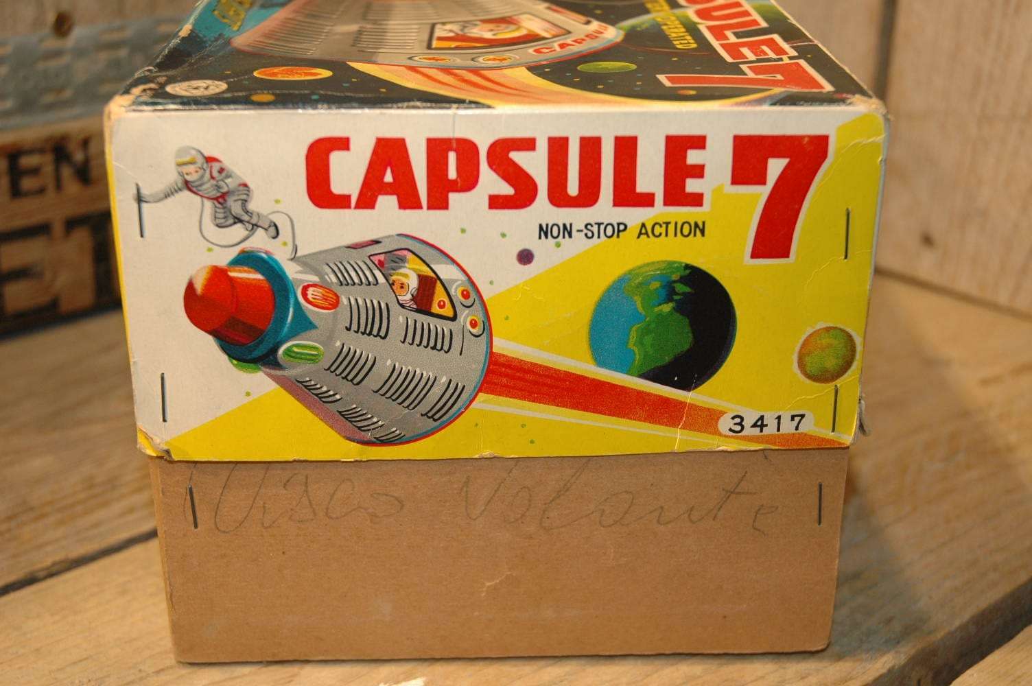 Modern Toys - Capsule 7