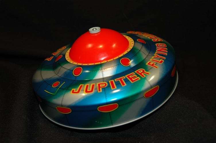 Yoshiya - Jupiter Flying Saucer