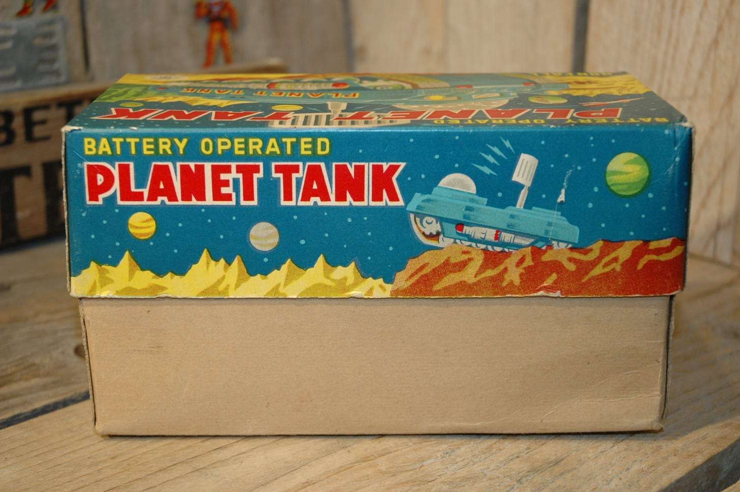 Modern Toys - Planet Tank
