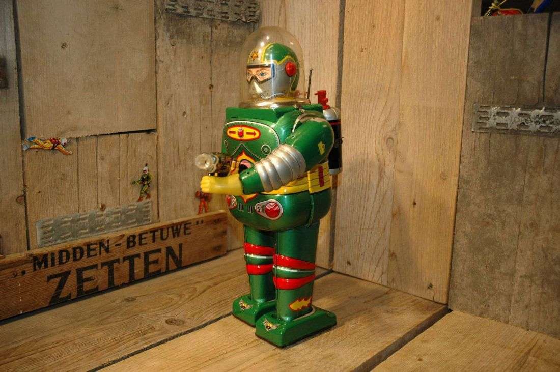 VST / Daiya / SH - Cragstan Astronaut Green Variation Astronaut Head