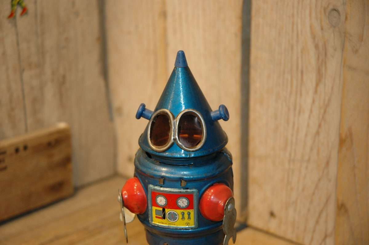 Yonezawa Mechanical Space Robot aka Conehead Robot Vintage Spacetoys