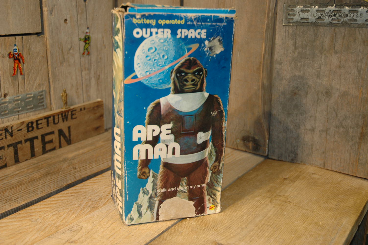 Hong Kong - Outer Space Ape Man