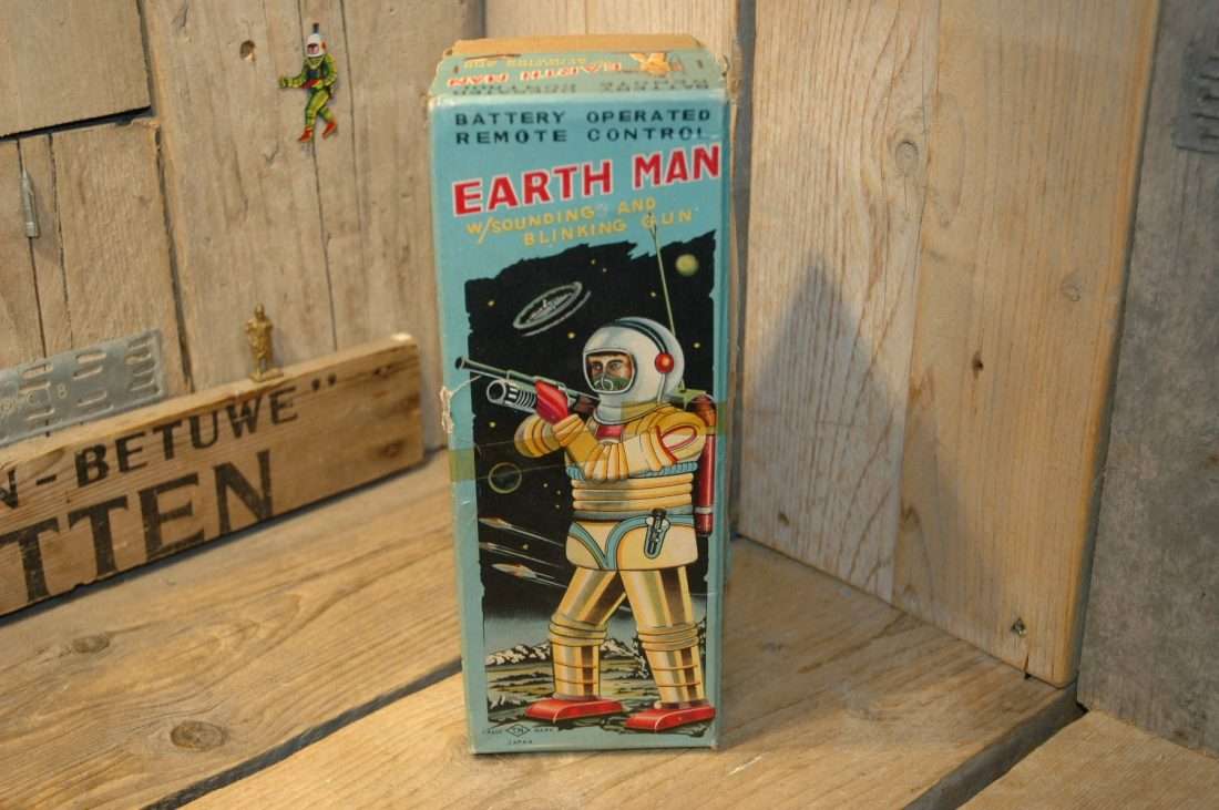 Nomura - Earth Man