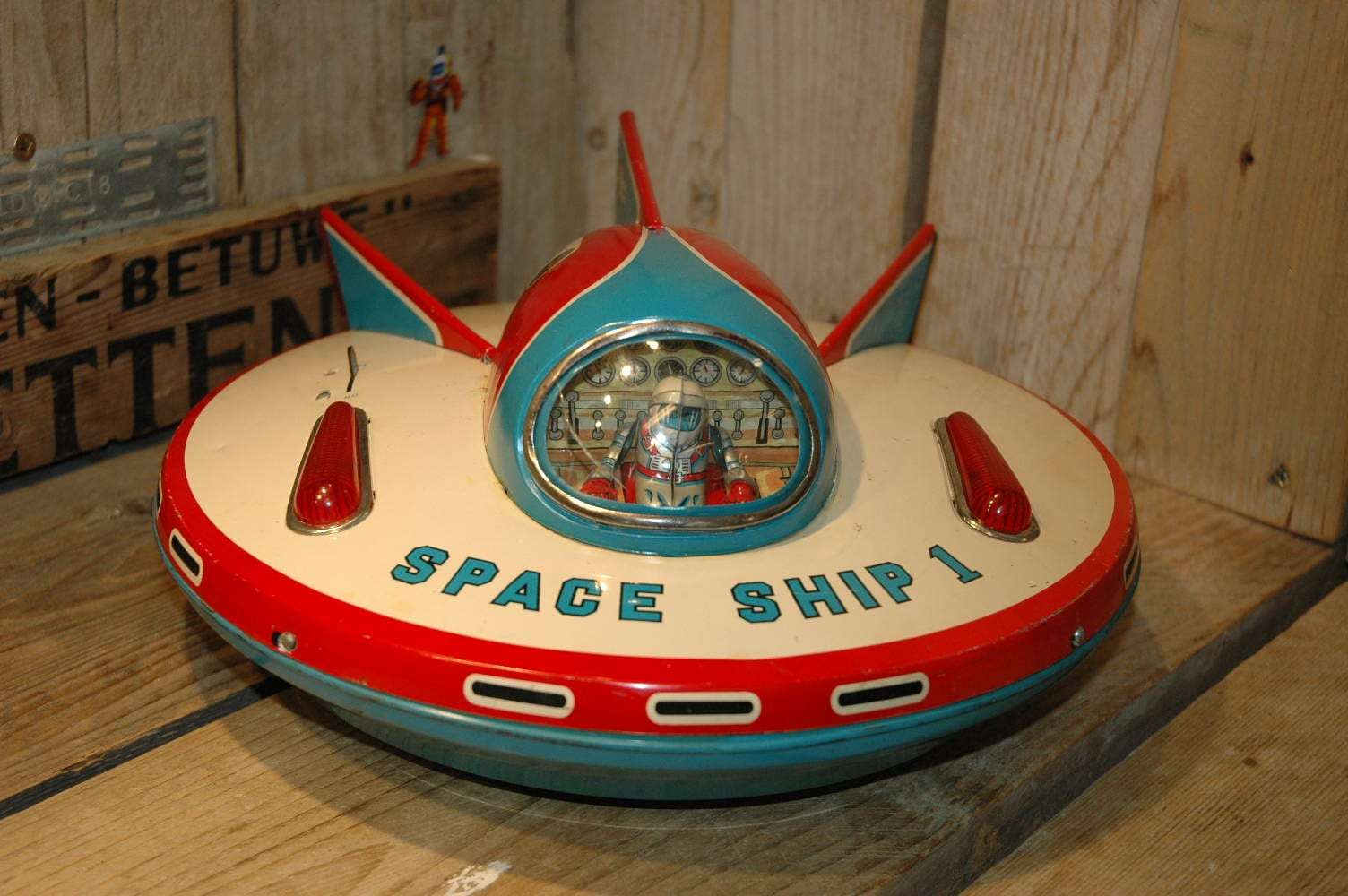 Modern Toys - Space Ship 1
