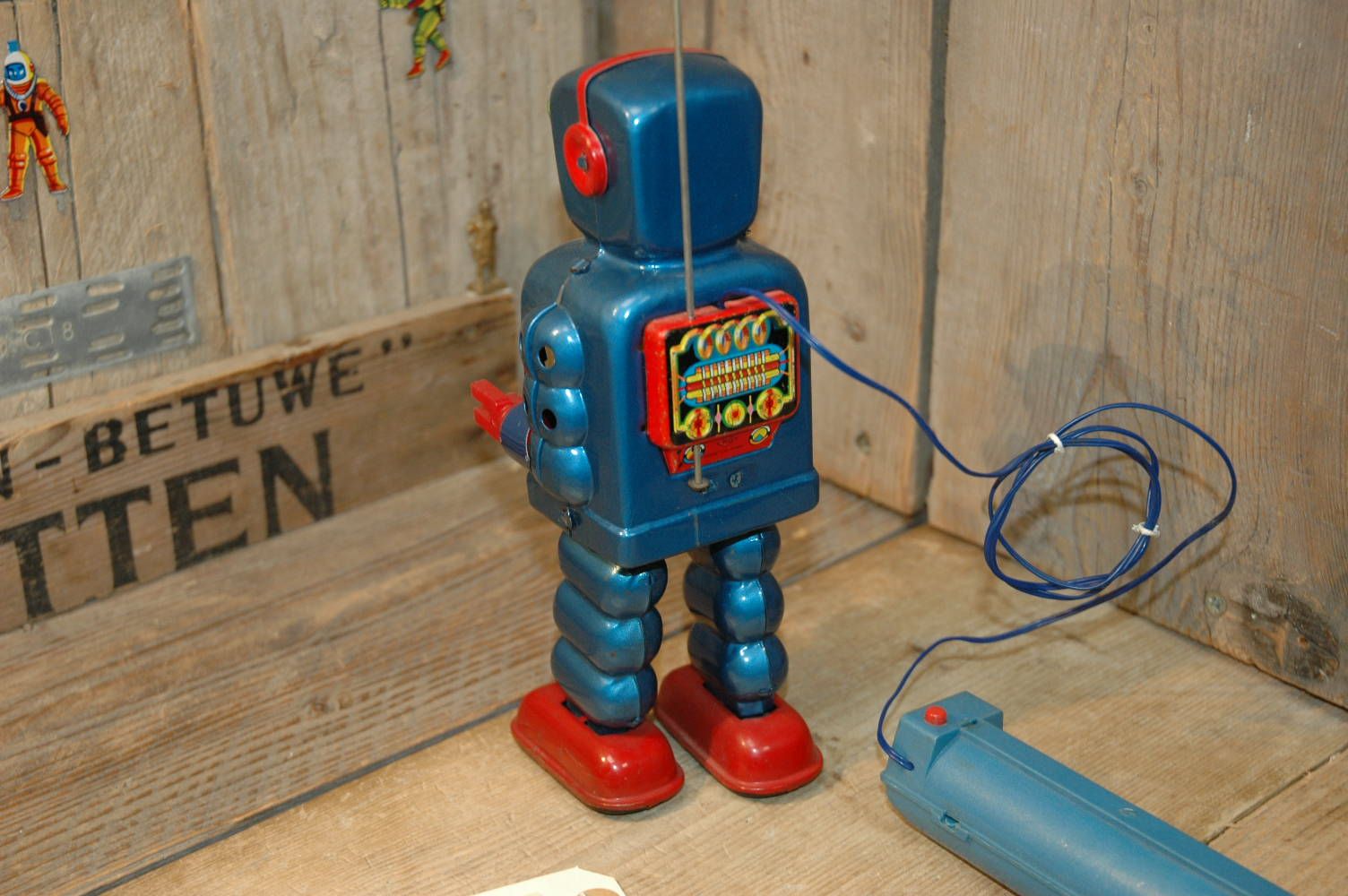 Yoshiya - High Wheel Robot