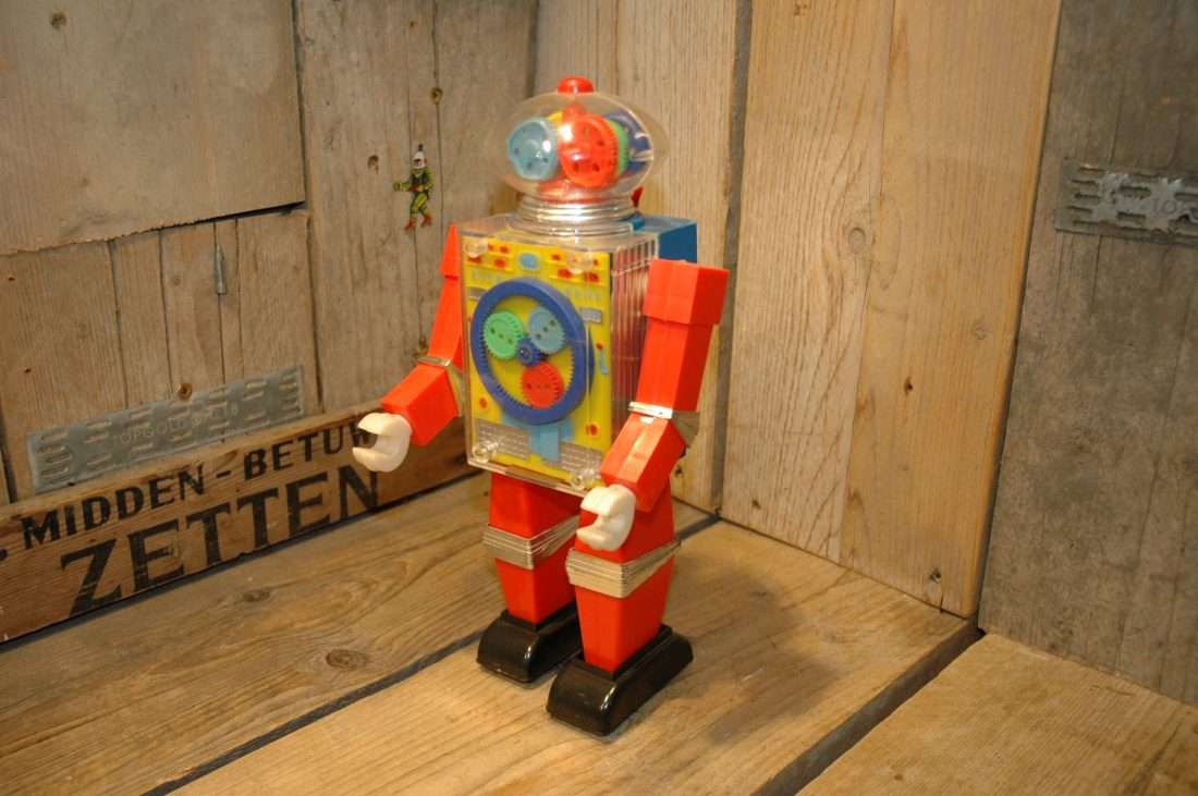 Hong Kong - See Thru Robot