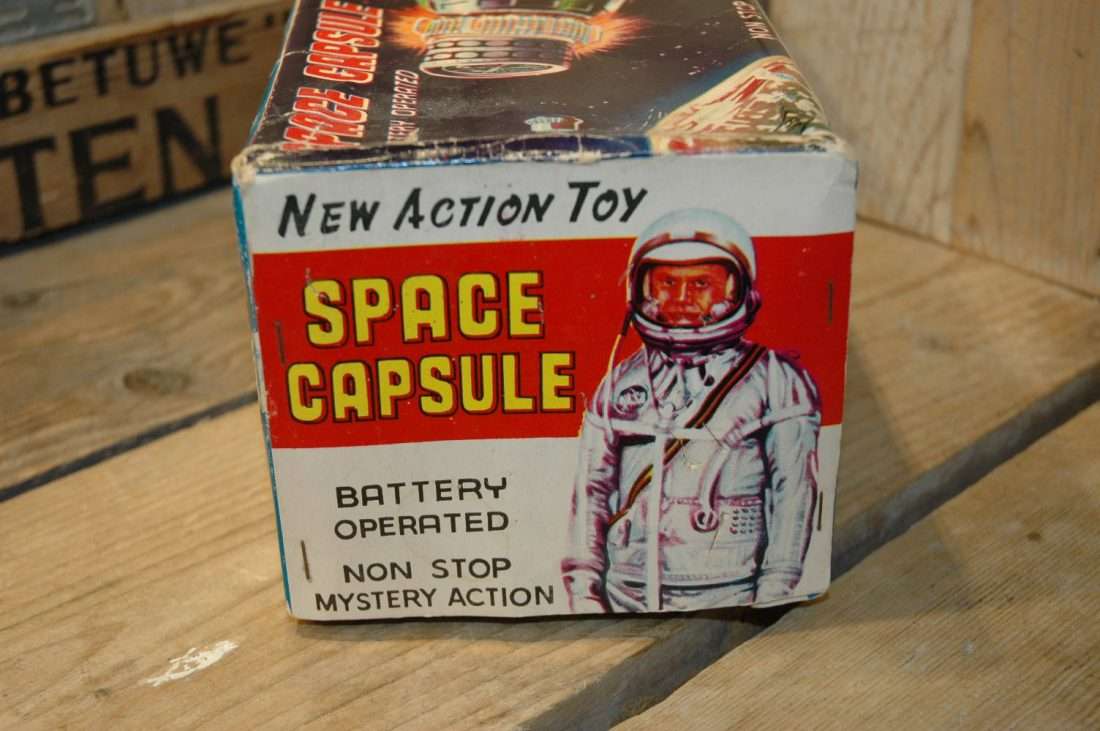 Horikawa - Space Capsule