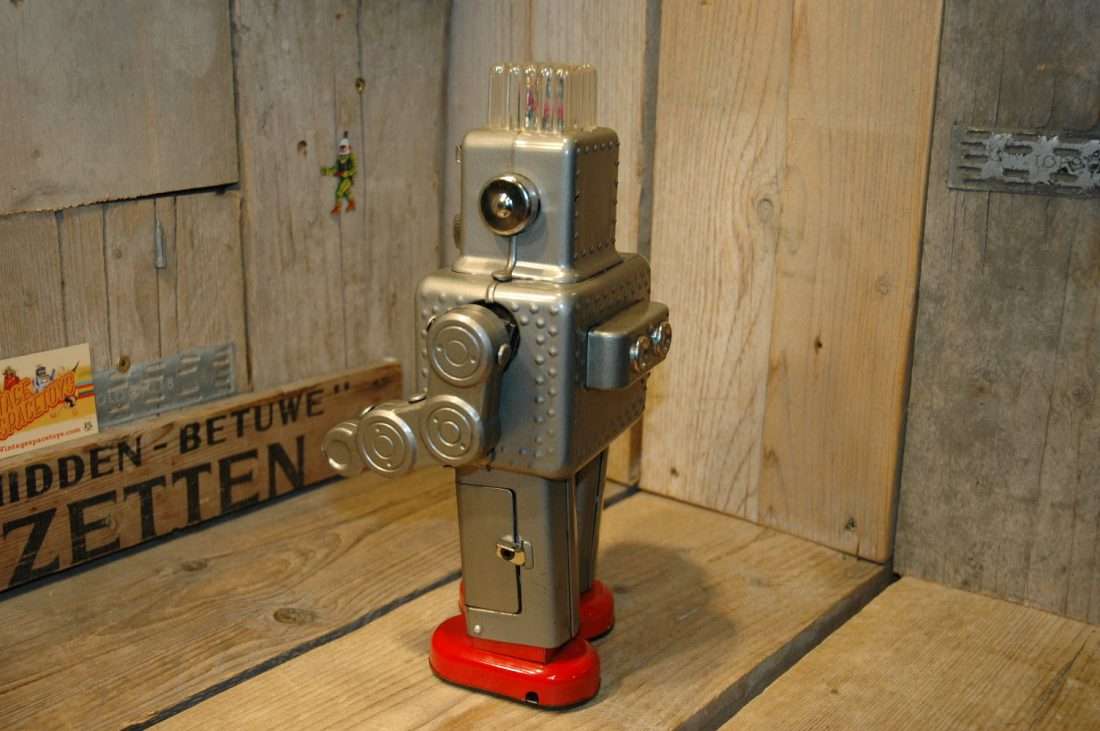 Linemar Toys - Smoking Space Man