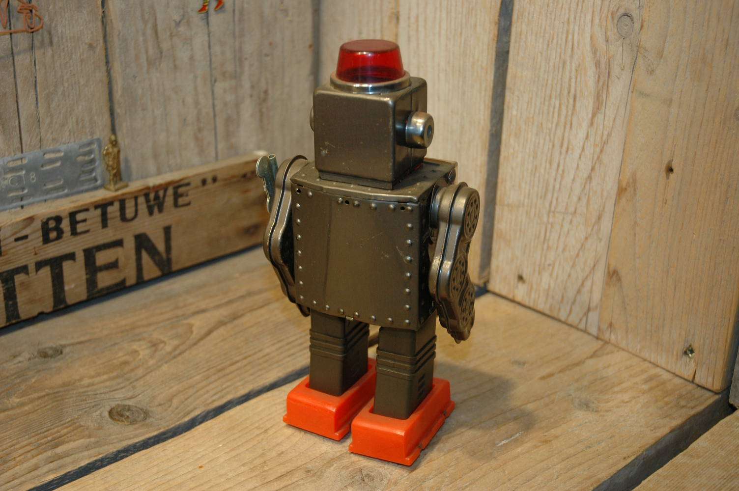 horikawa - Gear Robot with visible gears mechanism