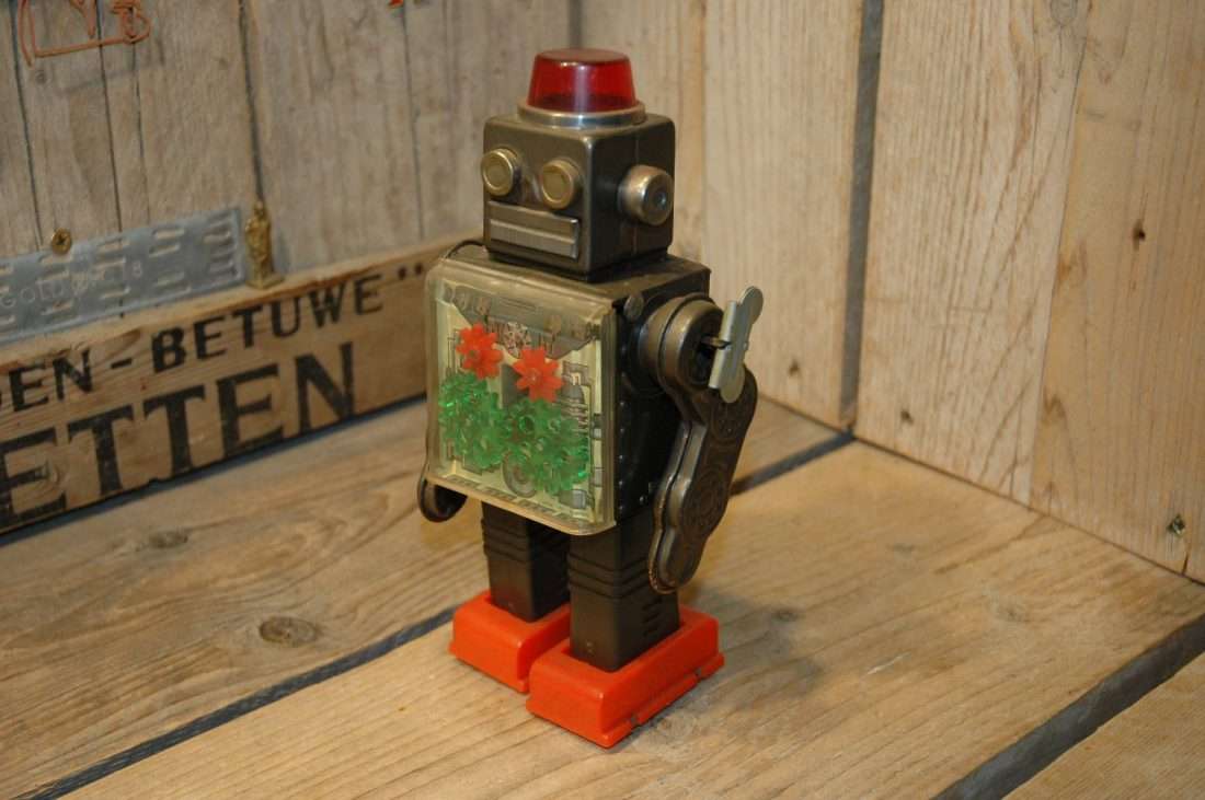 horikawa - Gear Robot with visible gears mechanism