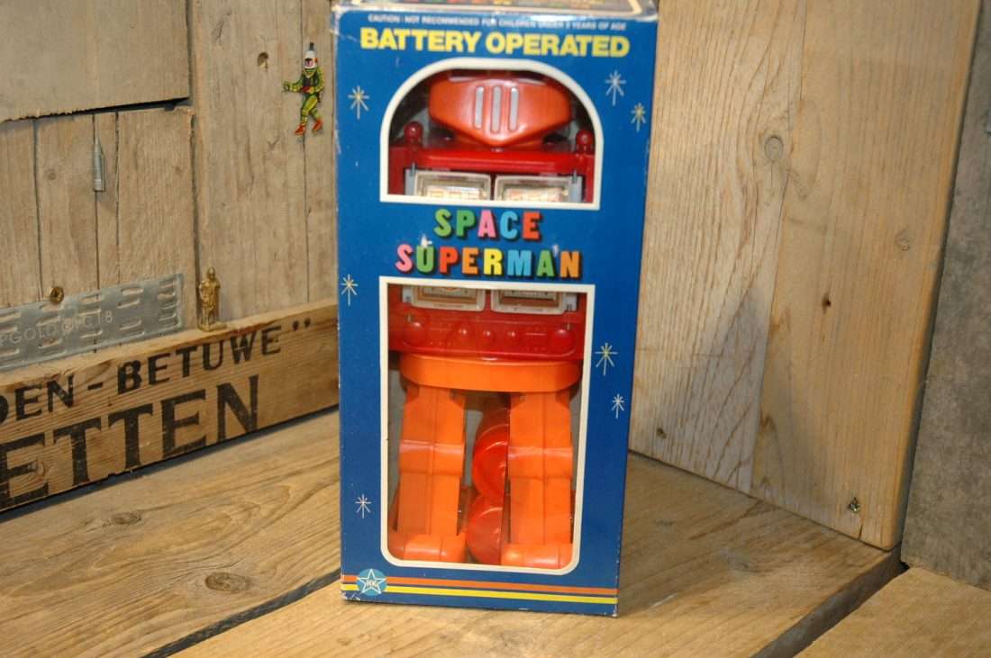HK - Space Superman No. 106 C