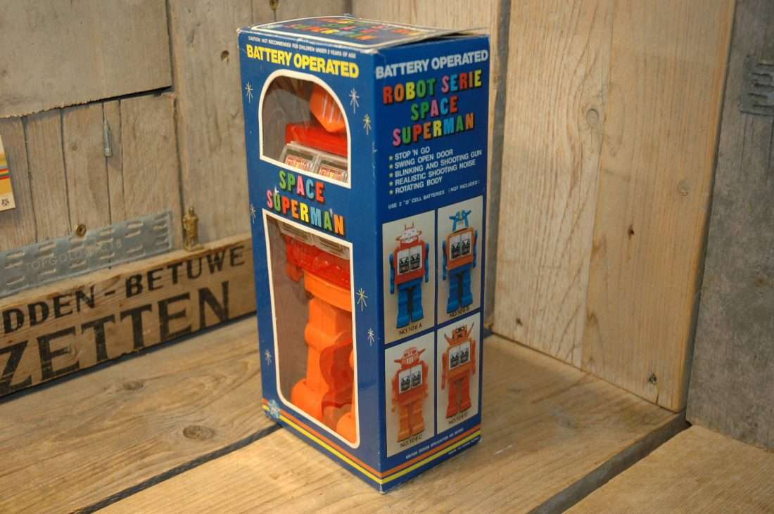 HK - Space Superman No. 106 C