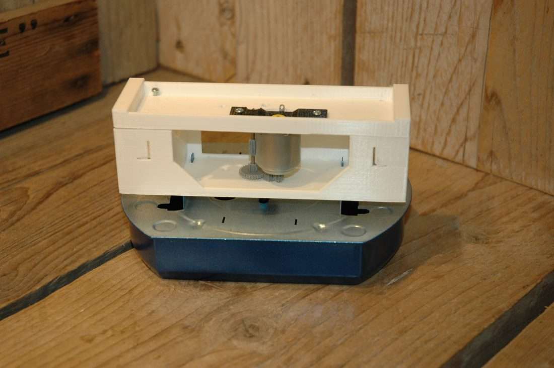 VST / SH - Shigeru Giant Laser Robot