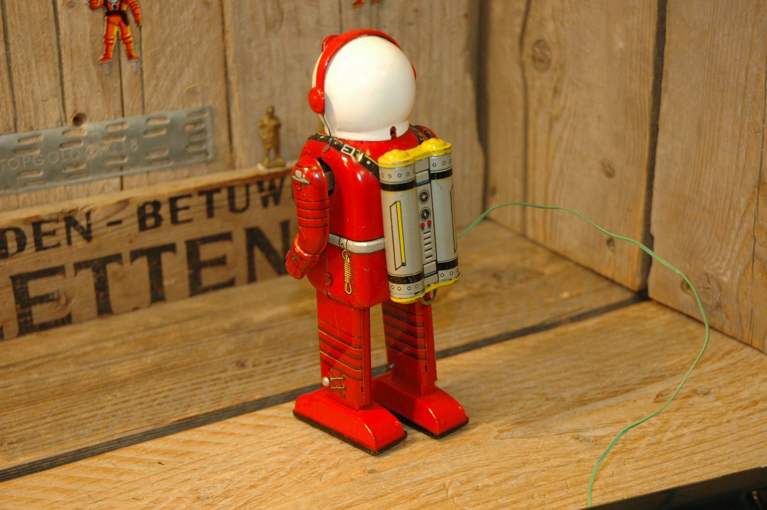 Linemar - Spaceman aka Porthole Robot
