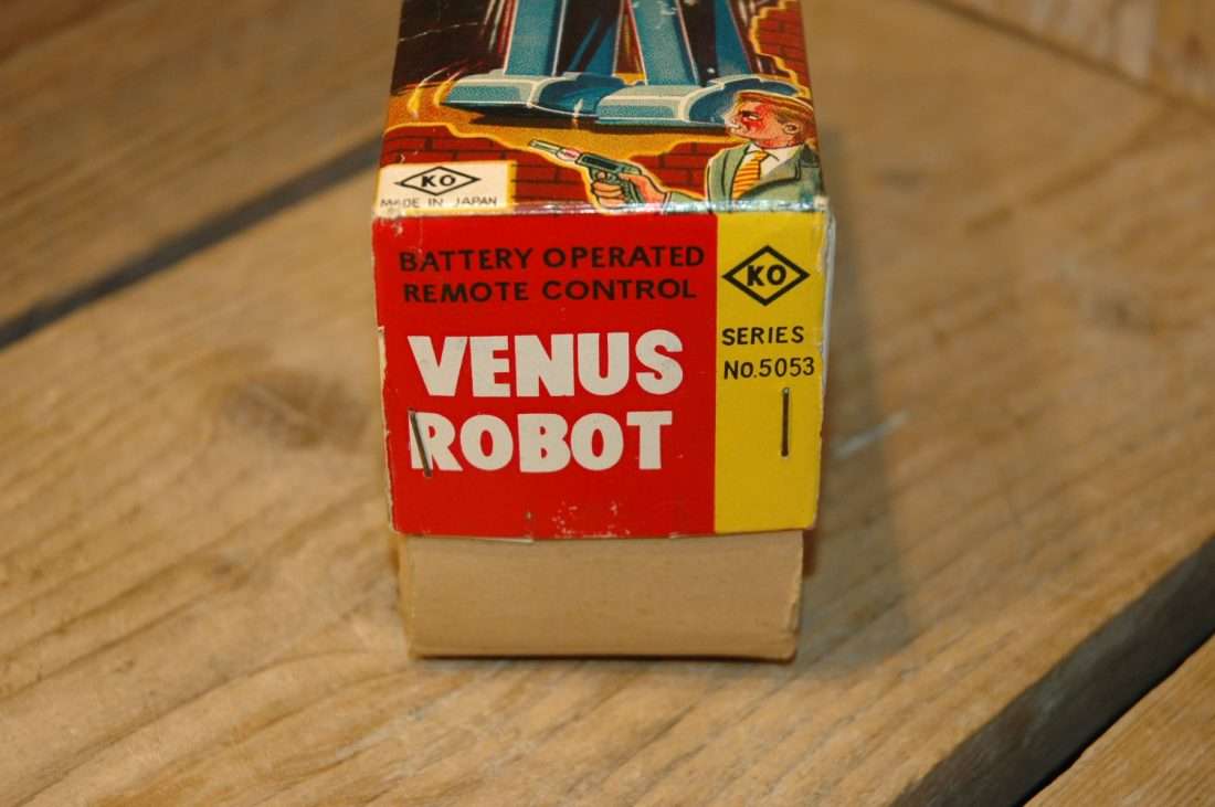Yoshiya - Venus Robot