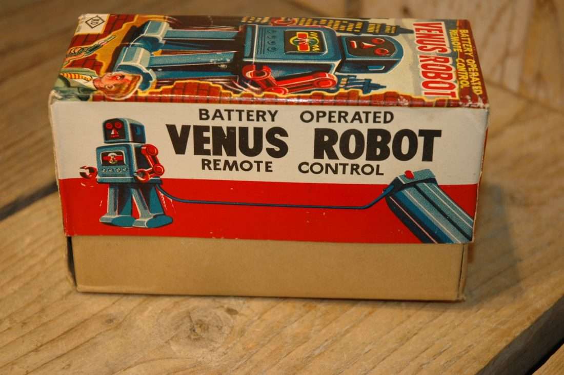 Yoshiya - Venus Robot