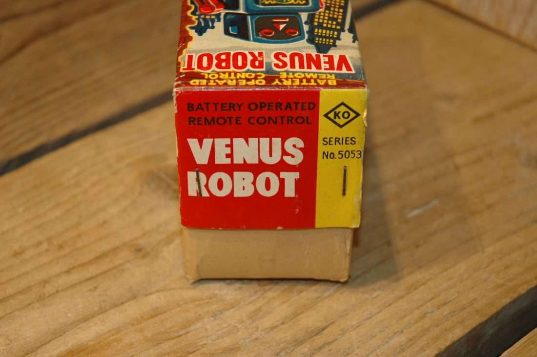 Yoshiya - Venus Robot