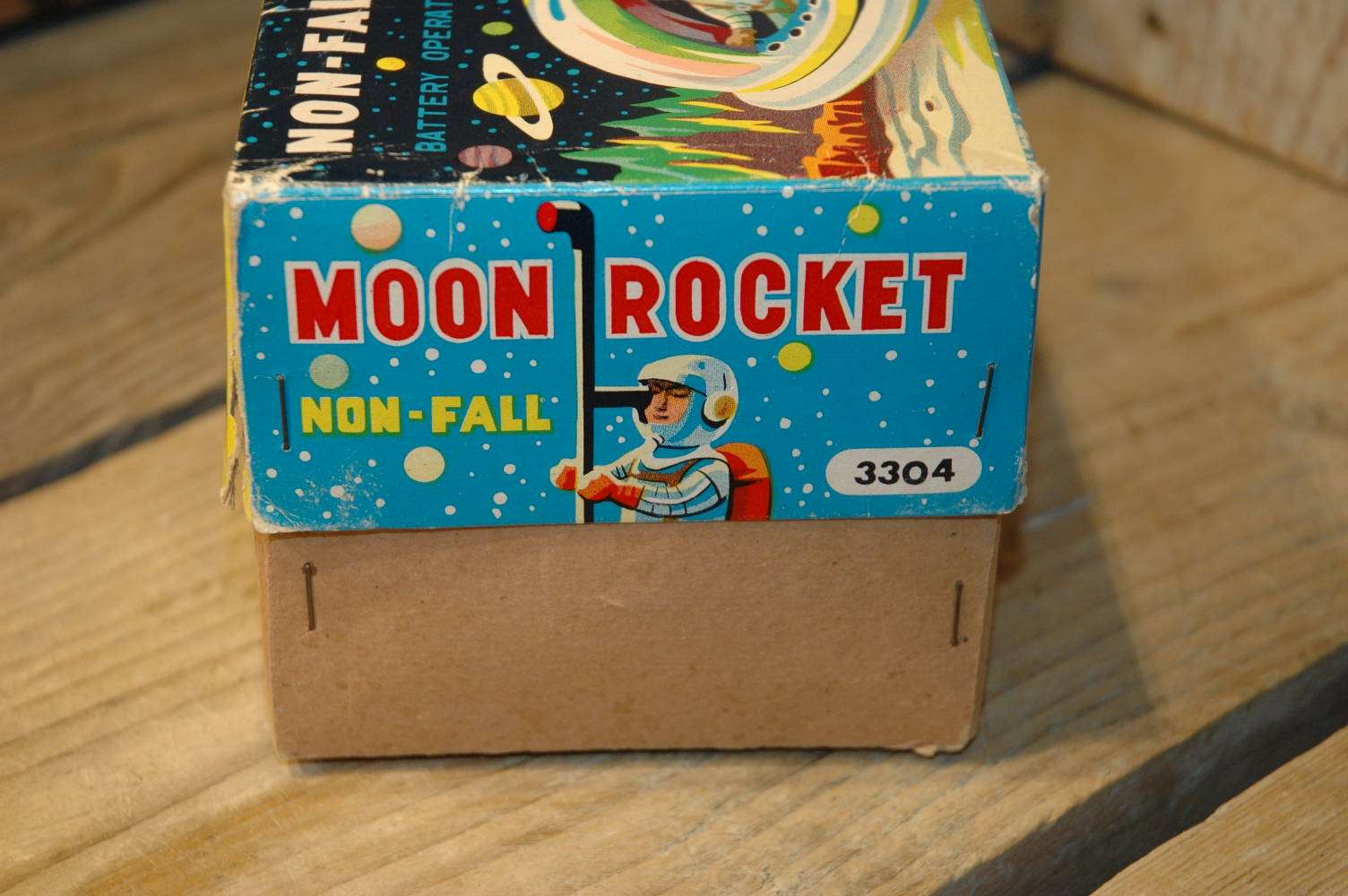 Modern Toys - Non Fall Moon Rocket