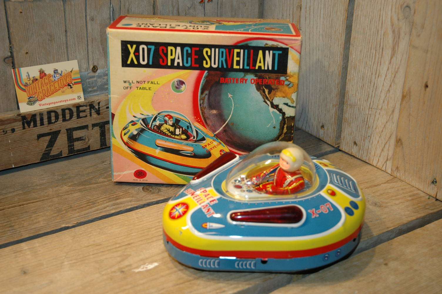 Modern Toys - X-07 Space Surveillant