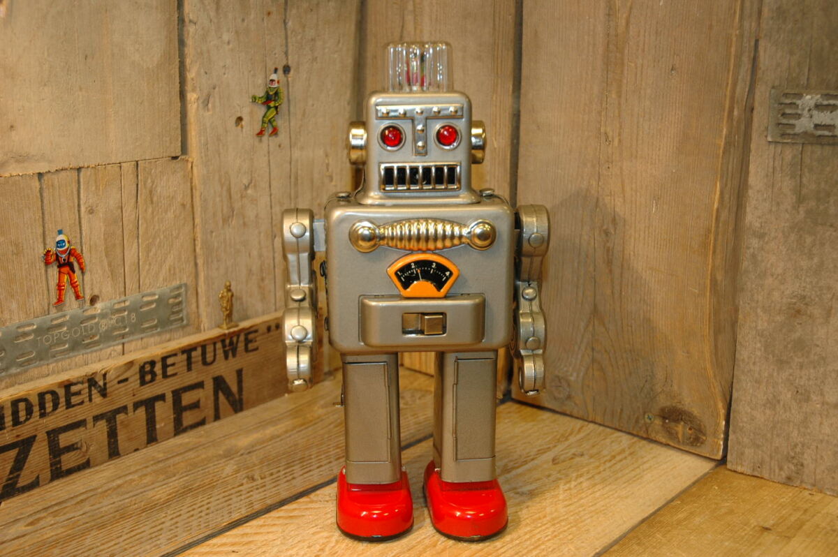 Yonezawa Smoking Robot Vintage Spacetoys