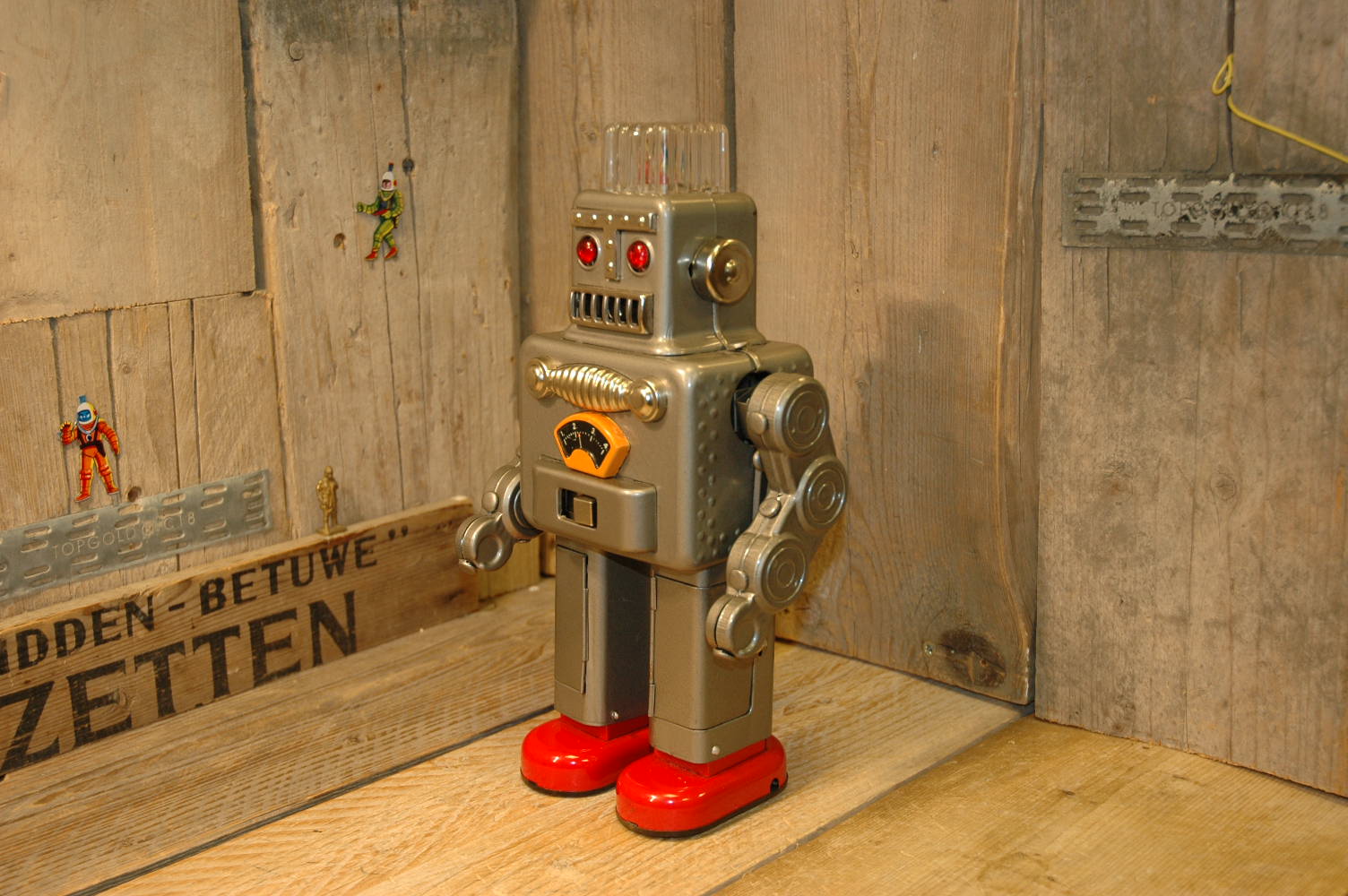 Yonezawa - Smoking Robot - Vintage Spacetoys