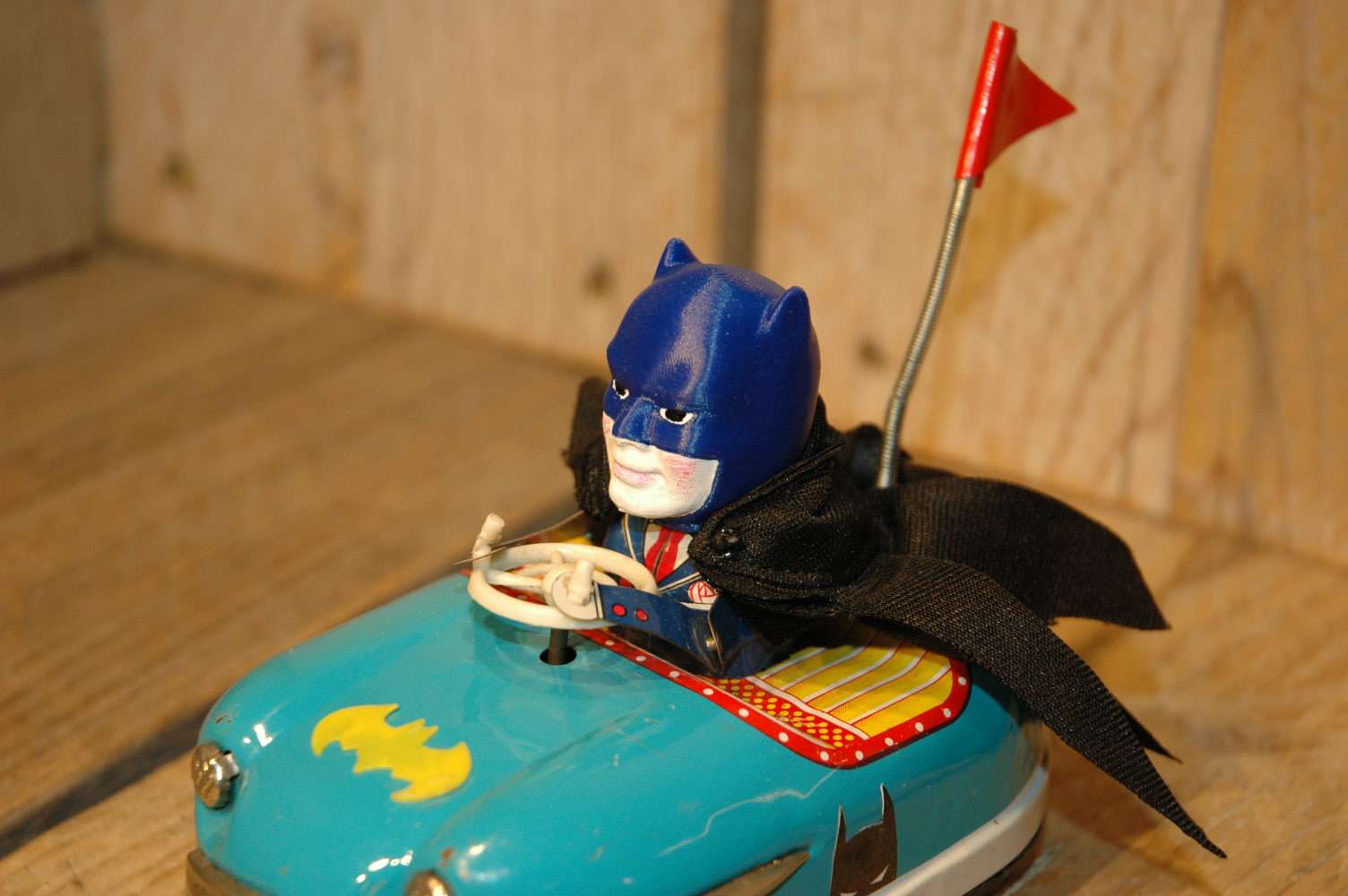 VST - Batman Bump&Go Bumper Batmobile