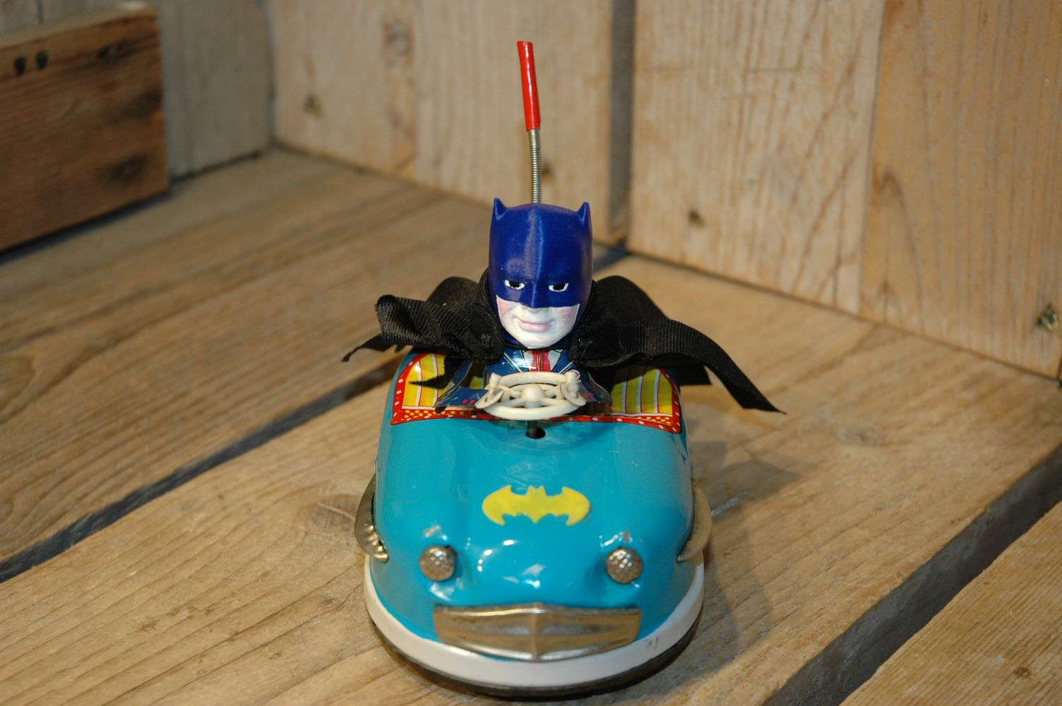 VST - Batman Bump&Go Bumper Batmobile