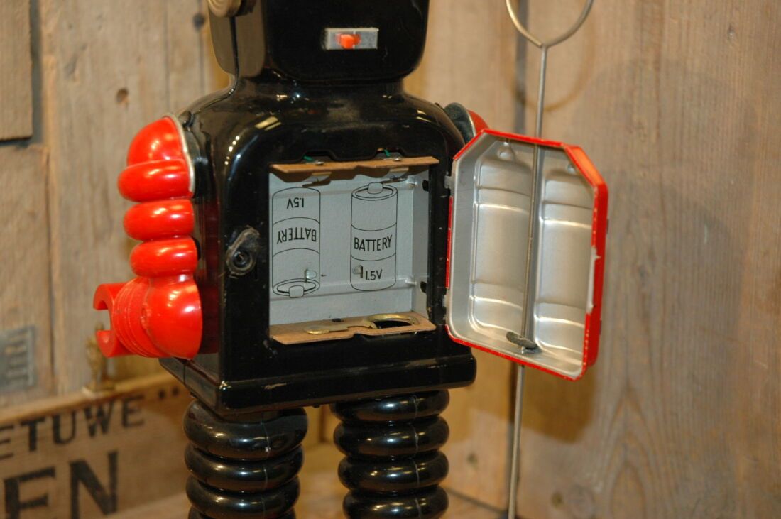 Taiyo - Wheel a Gear Robot