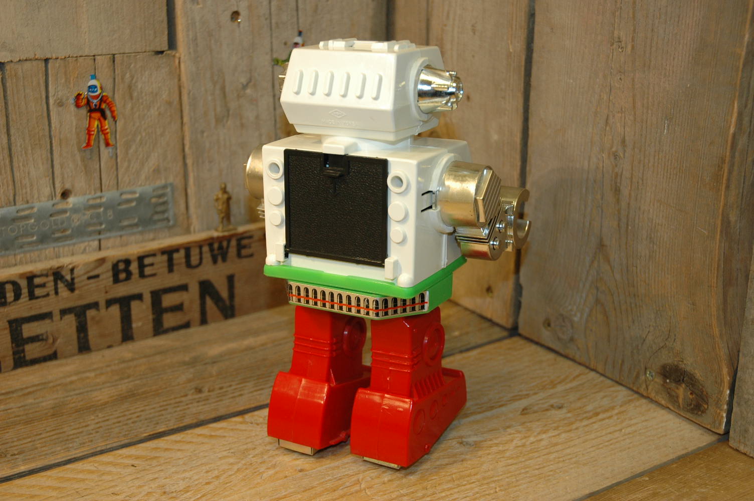 MGH Korea - Astronaut Robot