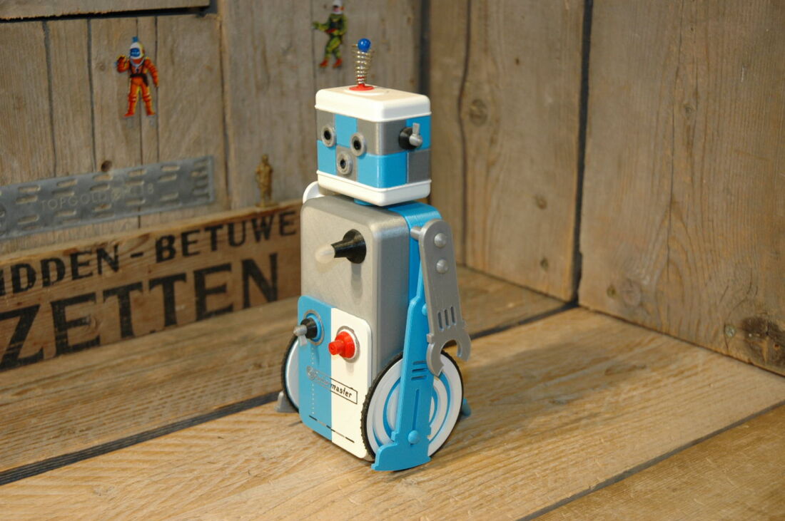 VST - Radar Master Robot 3D Printed Self Balancing Robot in BLUE / WHITE no. 1 of 1.