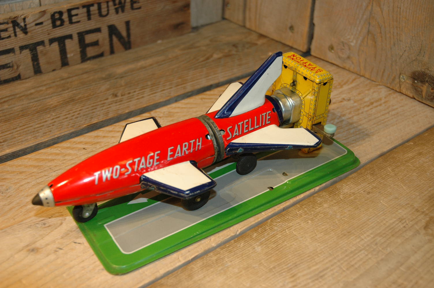 Linemar Toys – Two-Stage Earth Satellite